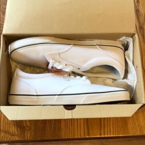Vans white padded shoes. Size 12 new in box